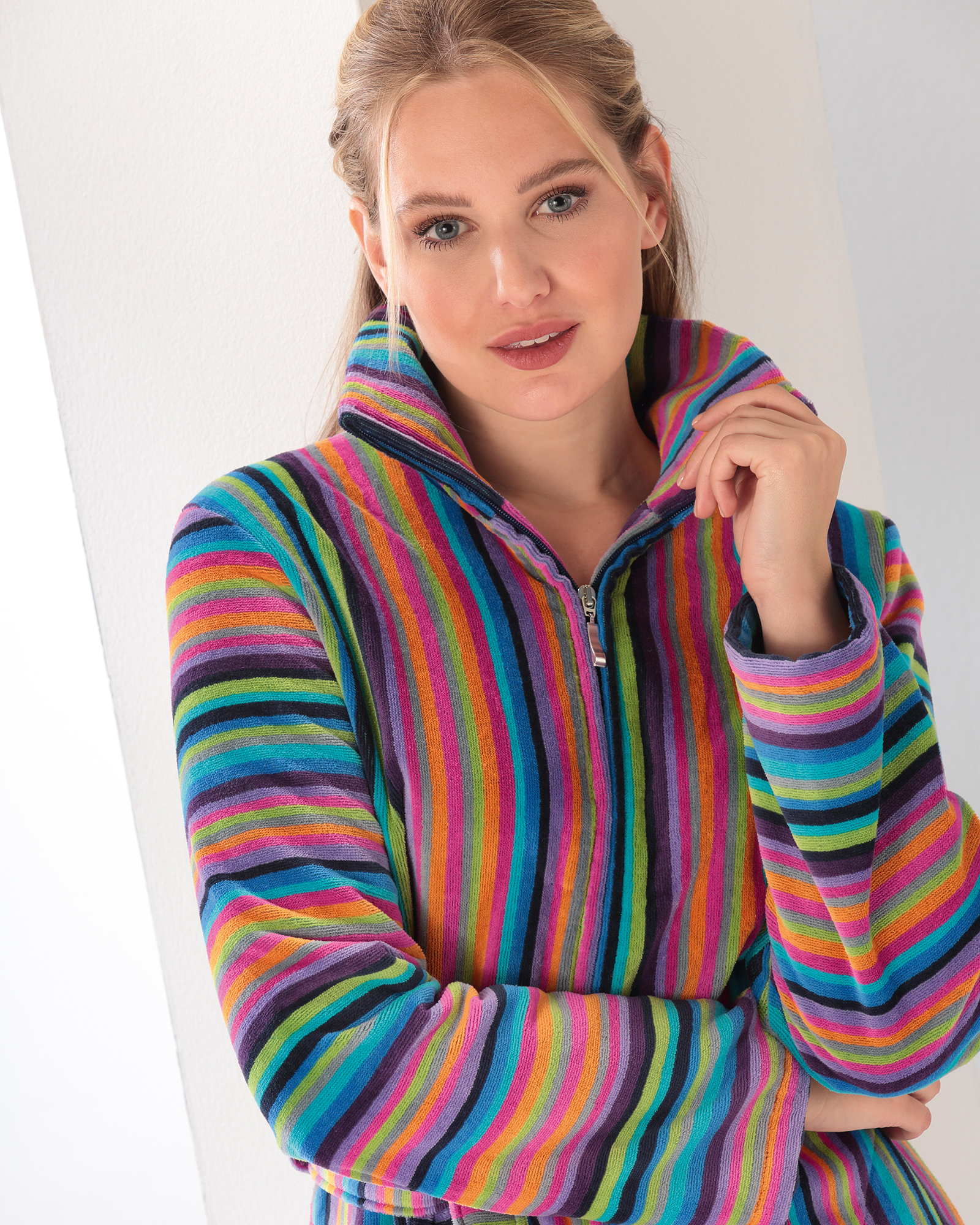 Cawö - Damen Bademantel Leichtvelours - 2-Wege-Reißverschluss 1456 - Farbe: 14 - multicolor - L