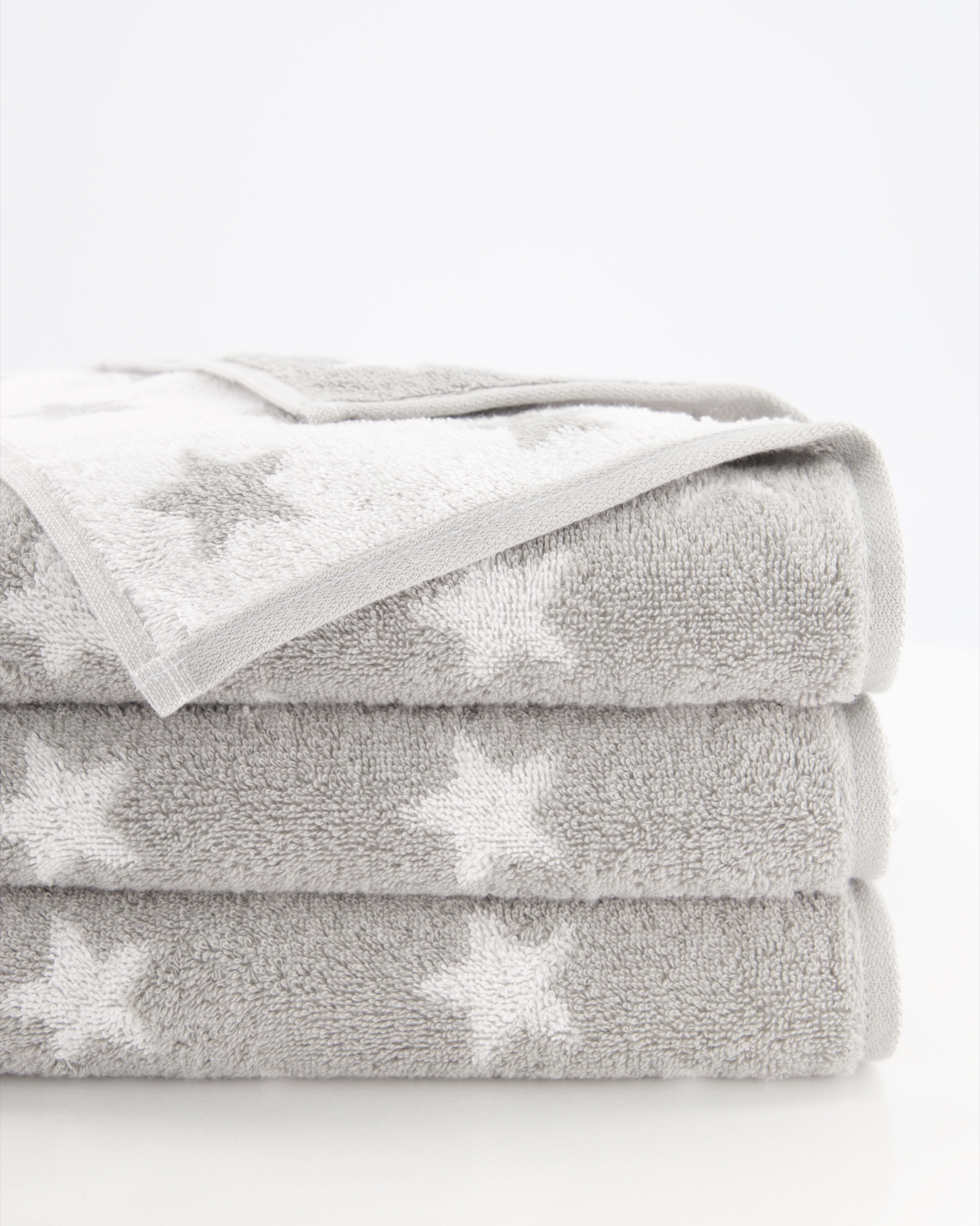 Cawö Handtücher NEW STARS Sterne klein 6261 platin/weiß - 76