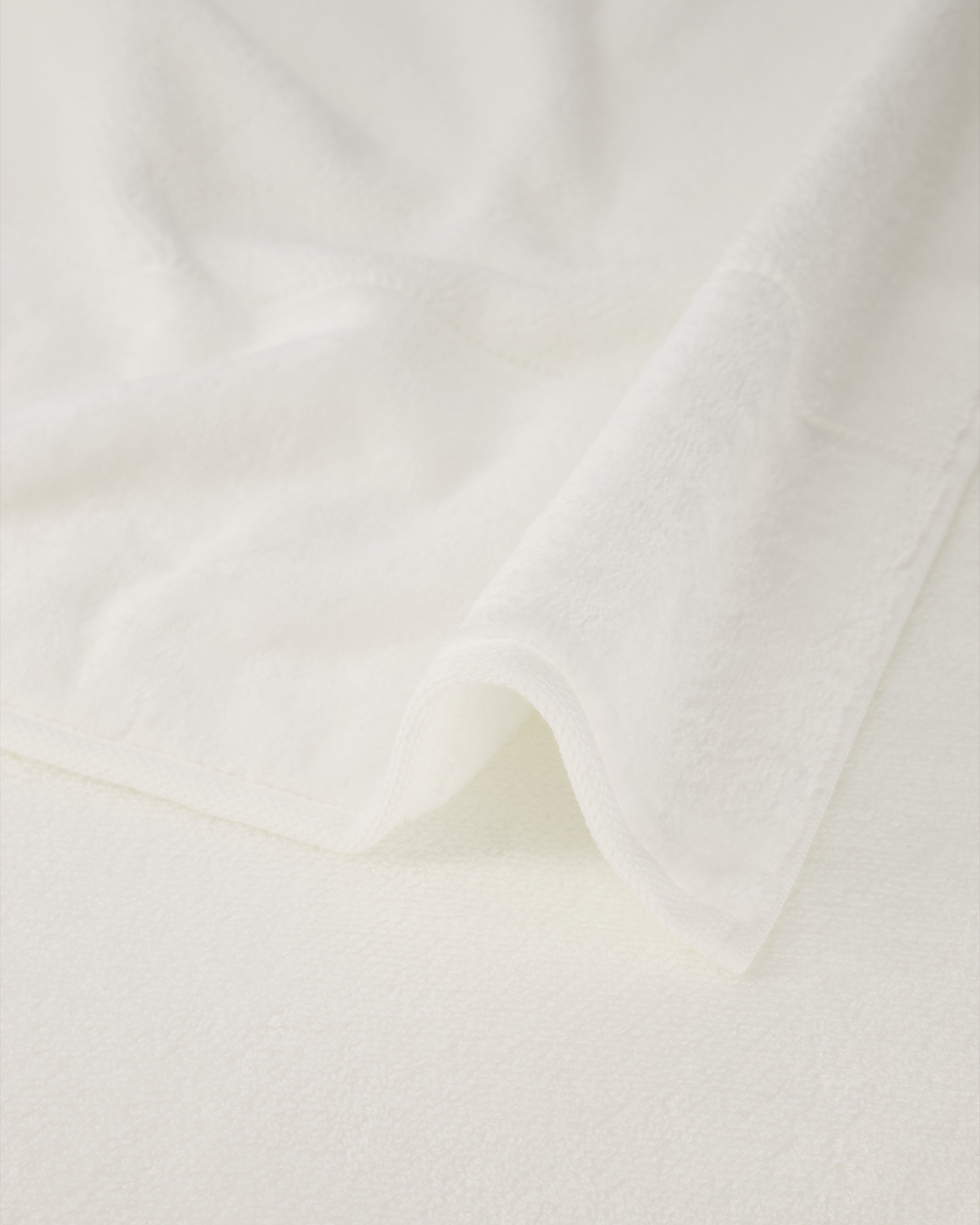 Möve Bamboo Luxe - Farbe: snow - 001 (1-1104/5244) - Seiflappen 30x30 cm