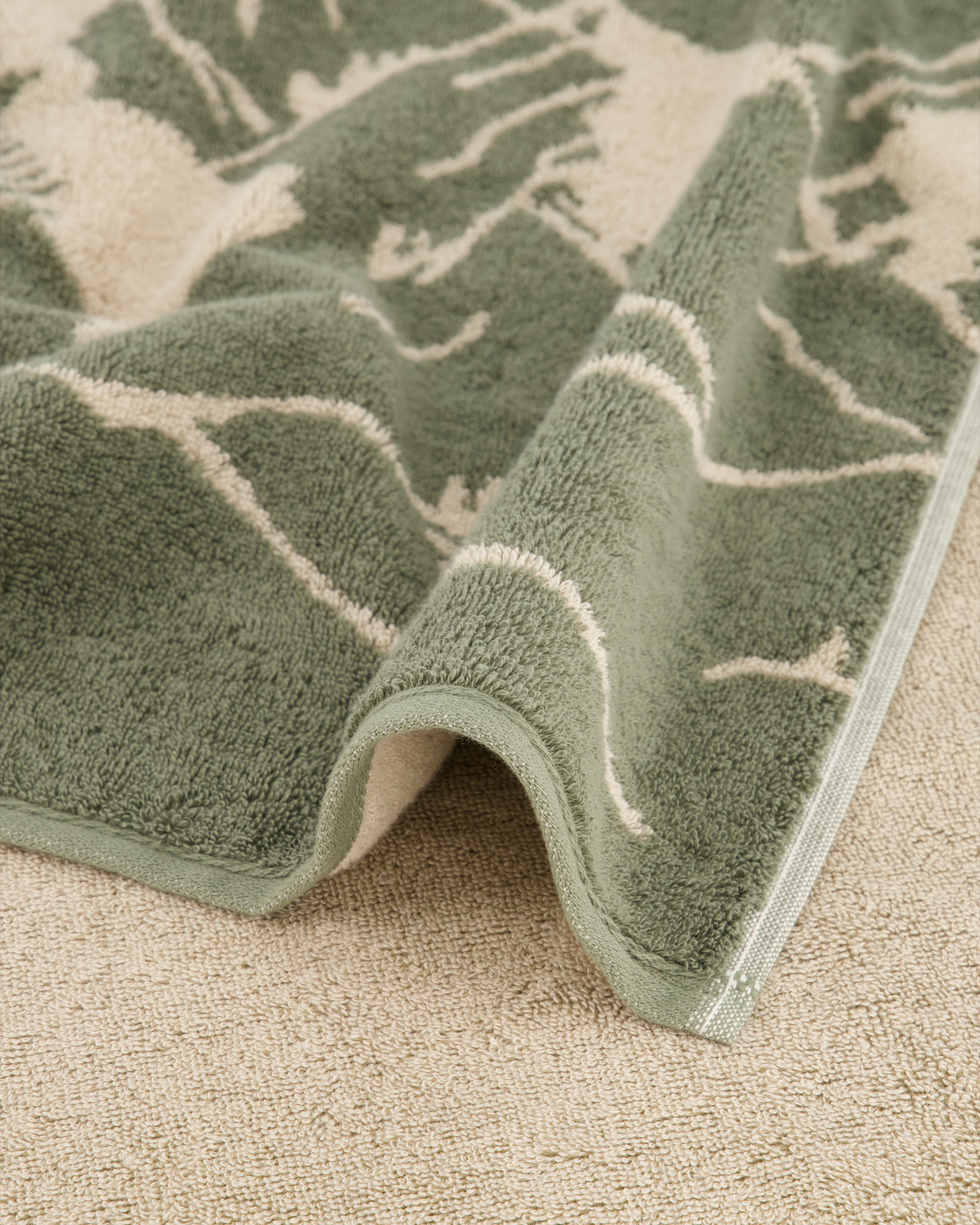 Cawö Handtücher Alpenchic Edition Berge 6269 zirbe - 43 - Duschtuch 70x140 cm