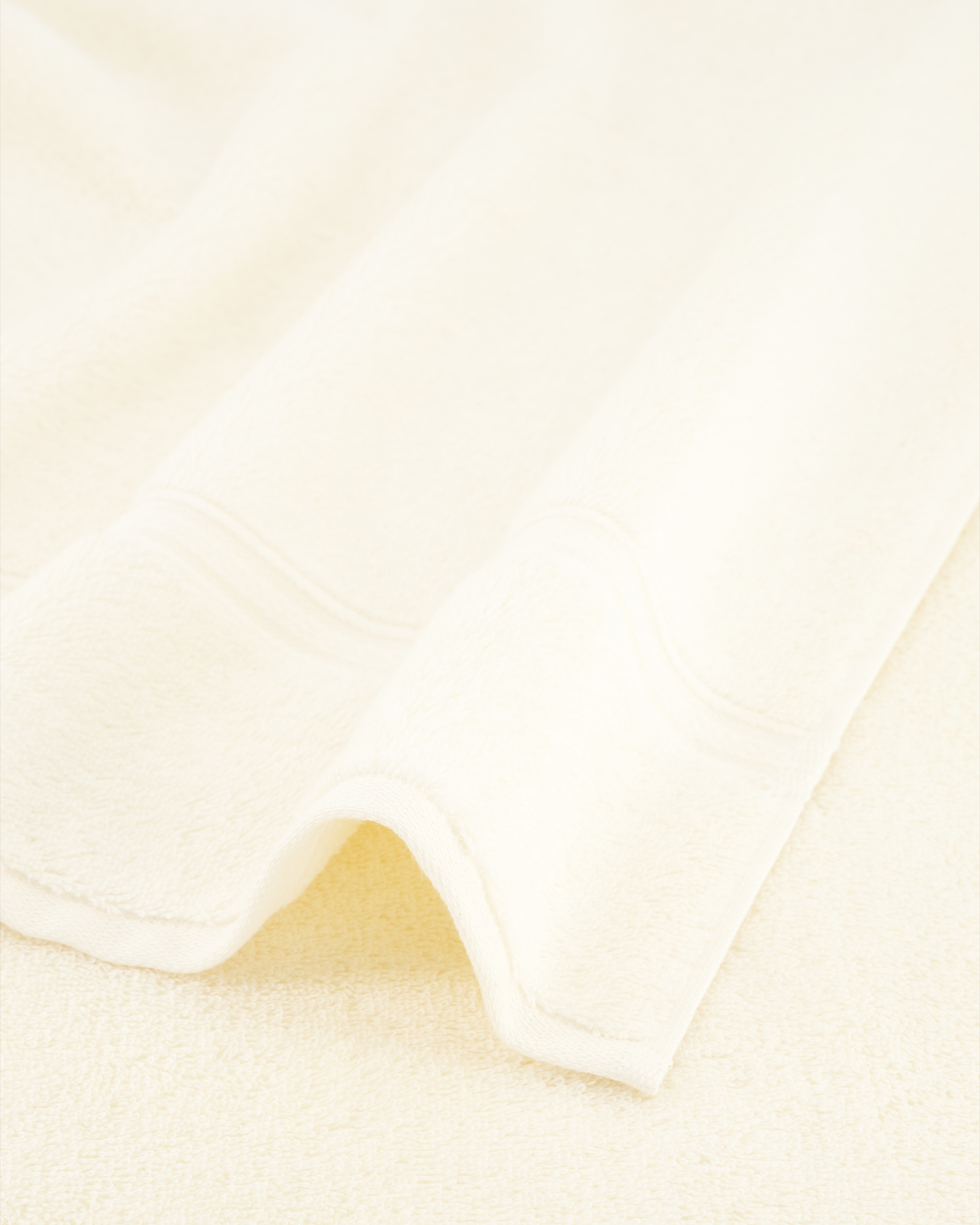 Vossen Handtücher Belief ivory - 1030 - Duschtuch 67x140 cm