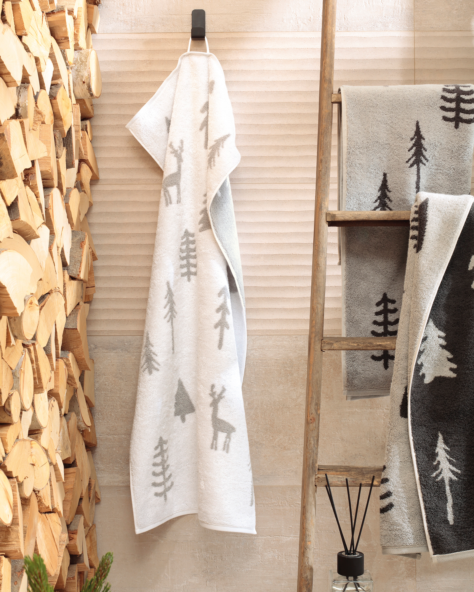 Cawö Handtücher WINTER EDITION Tannen 6273 weiß/platin - 67